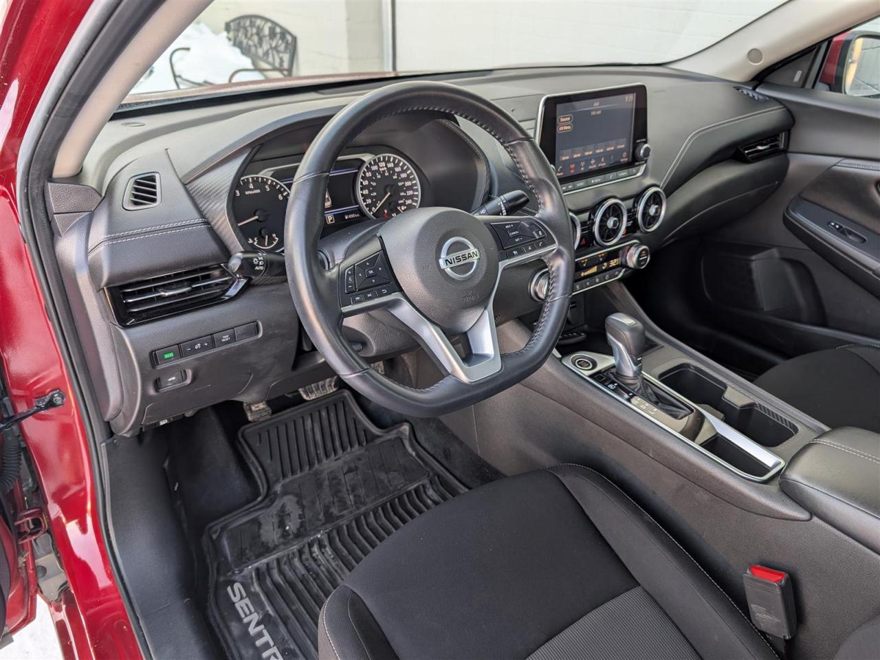 2020 Nissan Sentra SV - HTD SEATS - REV CAM - TECH FEATS Photo