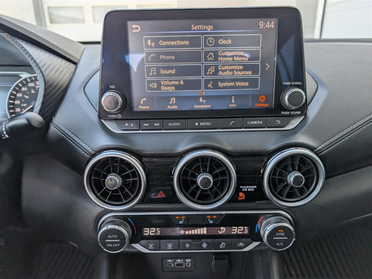 2020 Nissan Sentra SV - HTD SEATS - REV CAM - TECH FEATS Photo