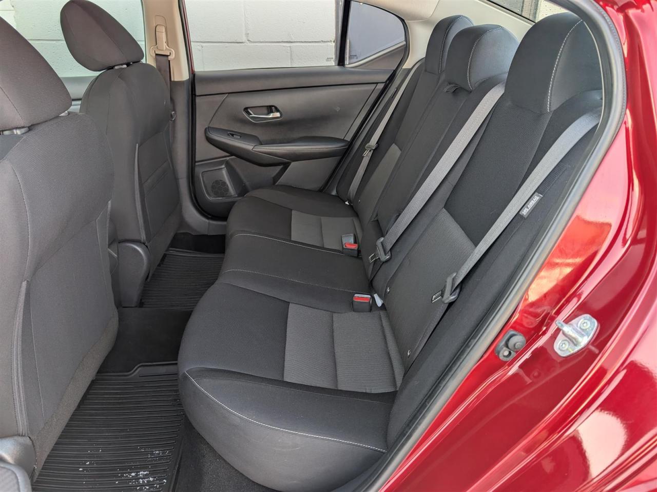 2020 Nissan Sentra SV - HTD SEATS - REV CAM - TECH FEATS Photo