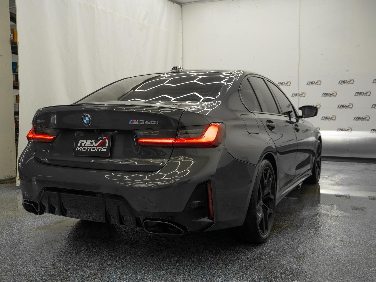 2026 BMW 3 Series M340i xDrive | Certified | M Sport Pro | Premium P Photo4
