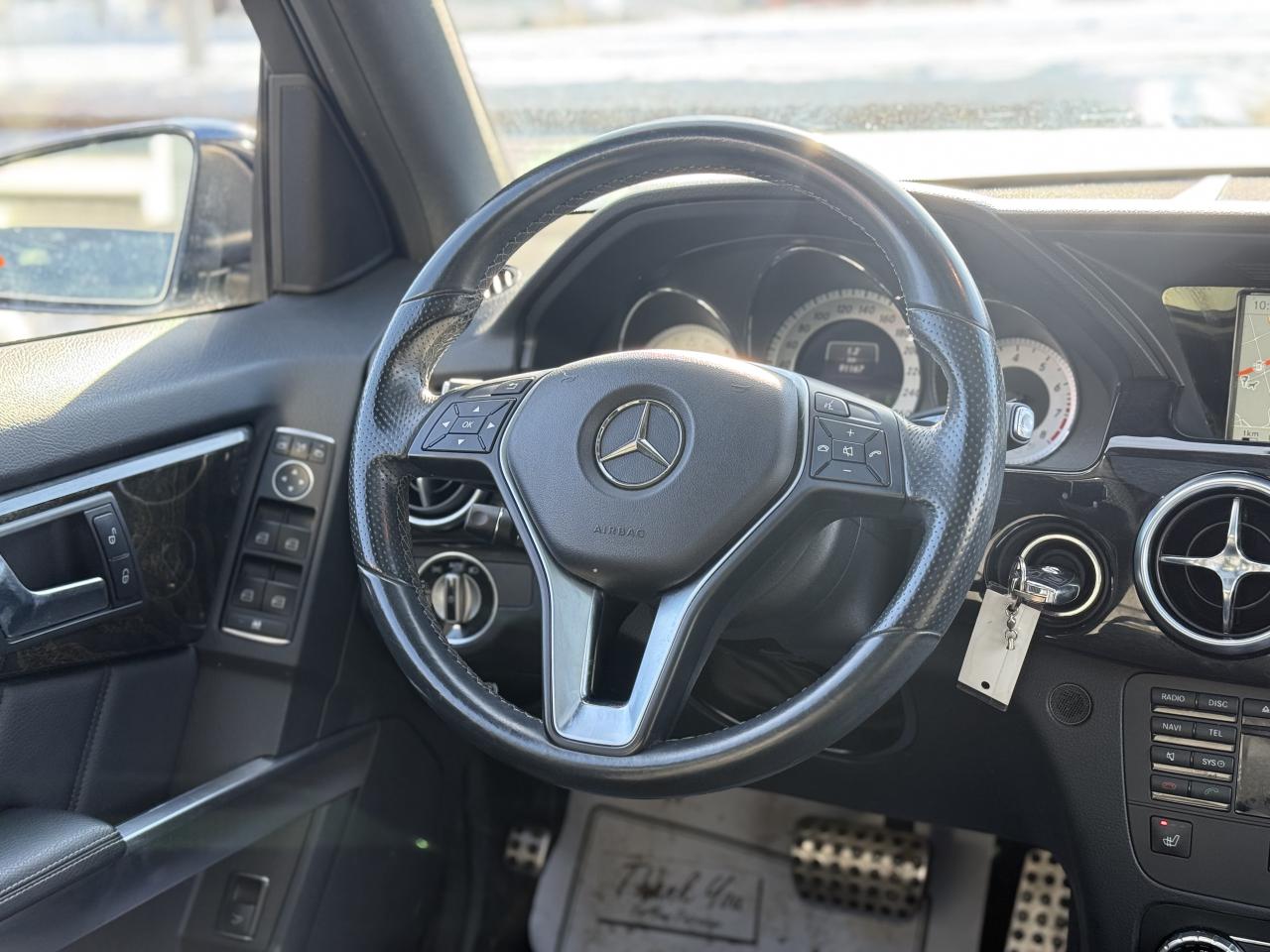 2015 Mercedes-Benz GLK-Class 350 //AMG PKG | LOW KM | PANO | BACK UP CAMERA Photo