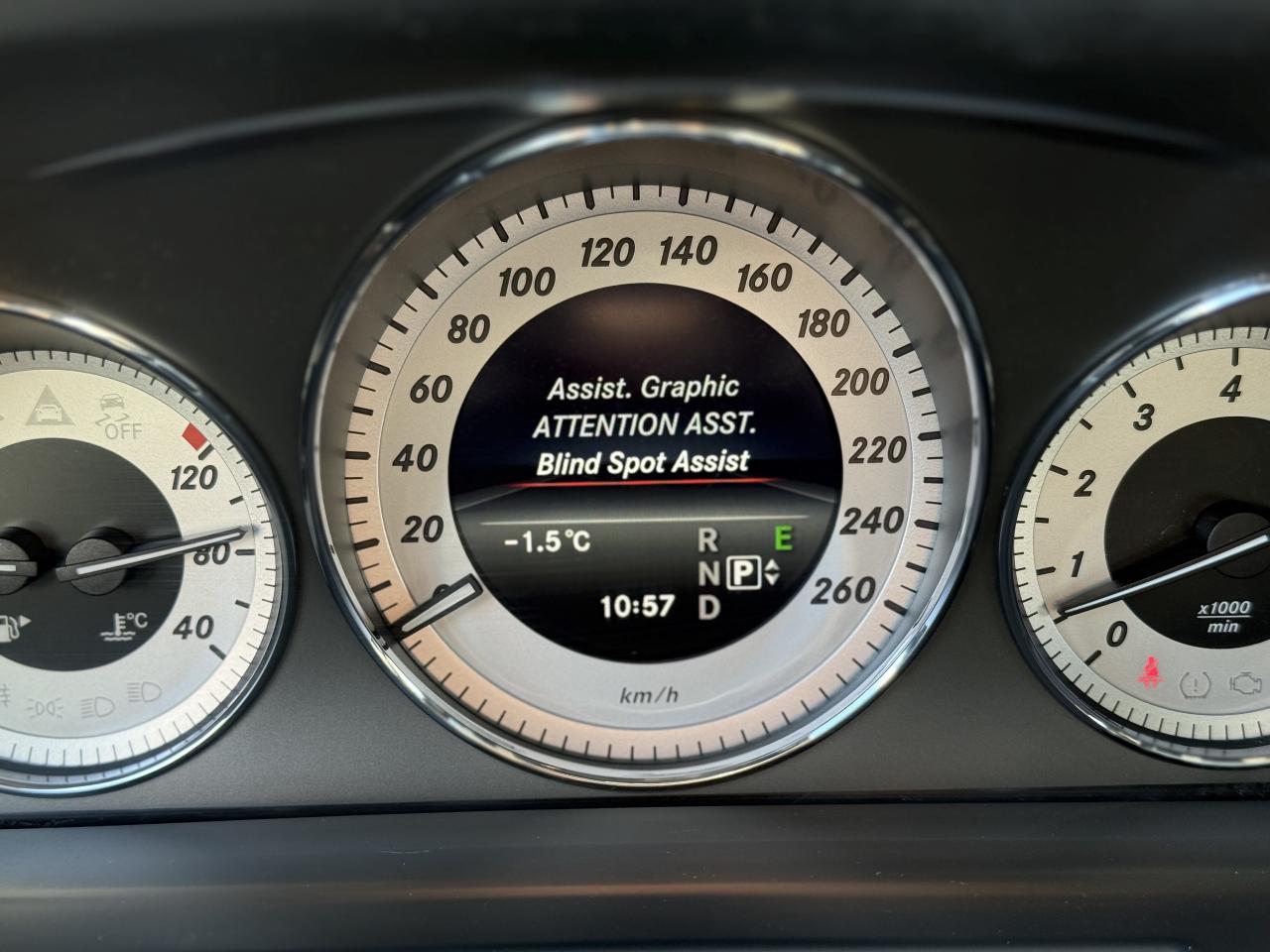 2015 Mercedes-Benz GLK-Class 350 //AMG PKG | LOW KM | PANO | BACK UP CAMERA Photo