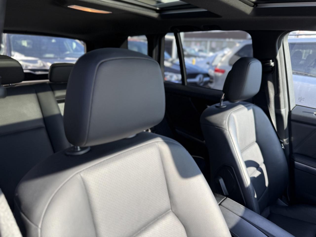 2015 Mercedes-Benz GLK-Class 350 //AMG PKG | LOW KM | PANO | BACK UP CAMERA Photo