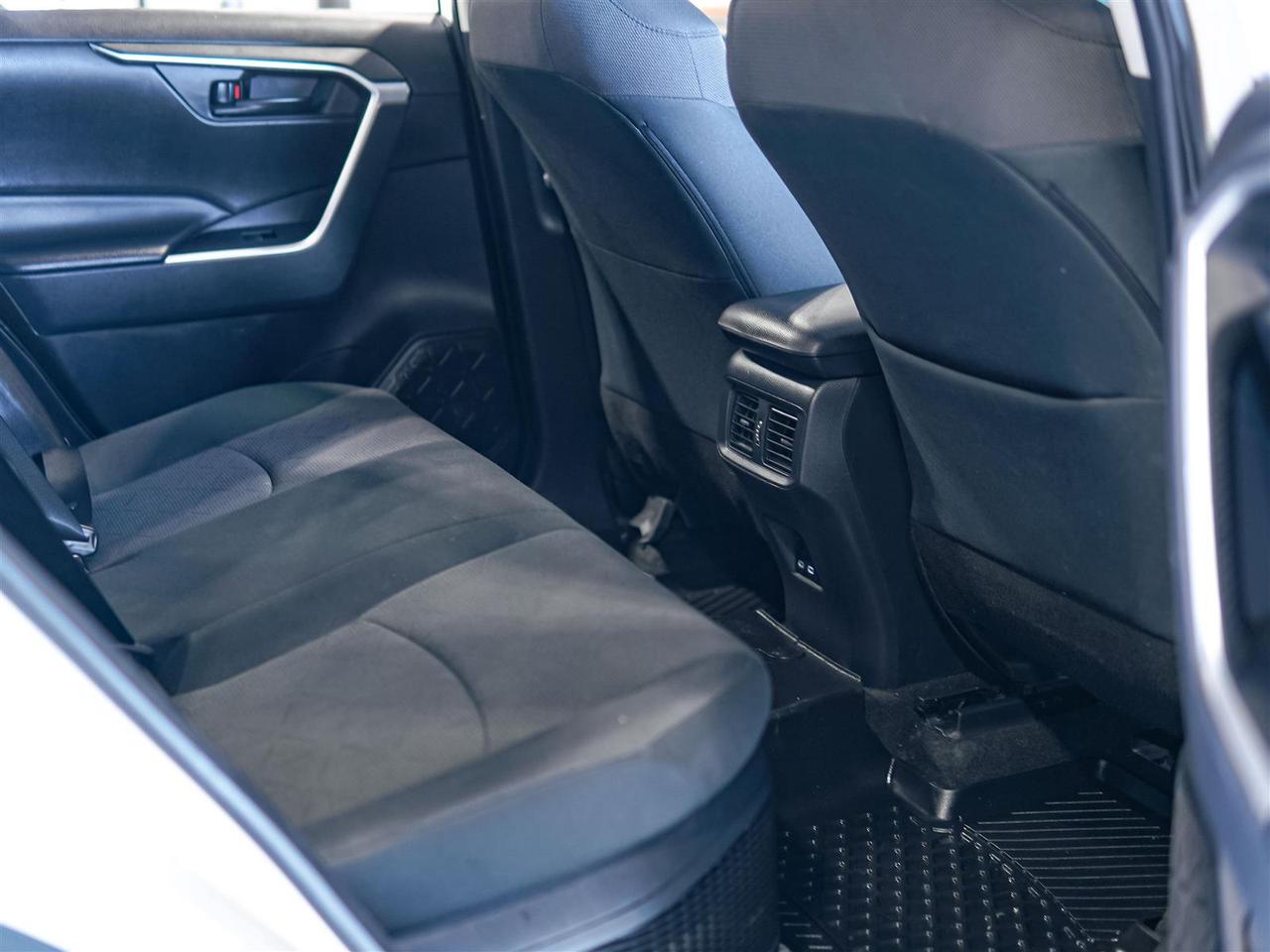 2023 Toyota RAV4 HYBRID LE AWD | NO ACCIDENTS | ALLOYS | 9 SERV REC Photo