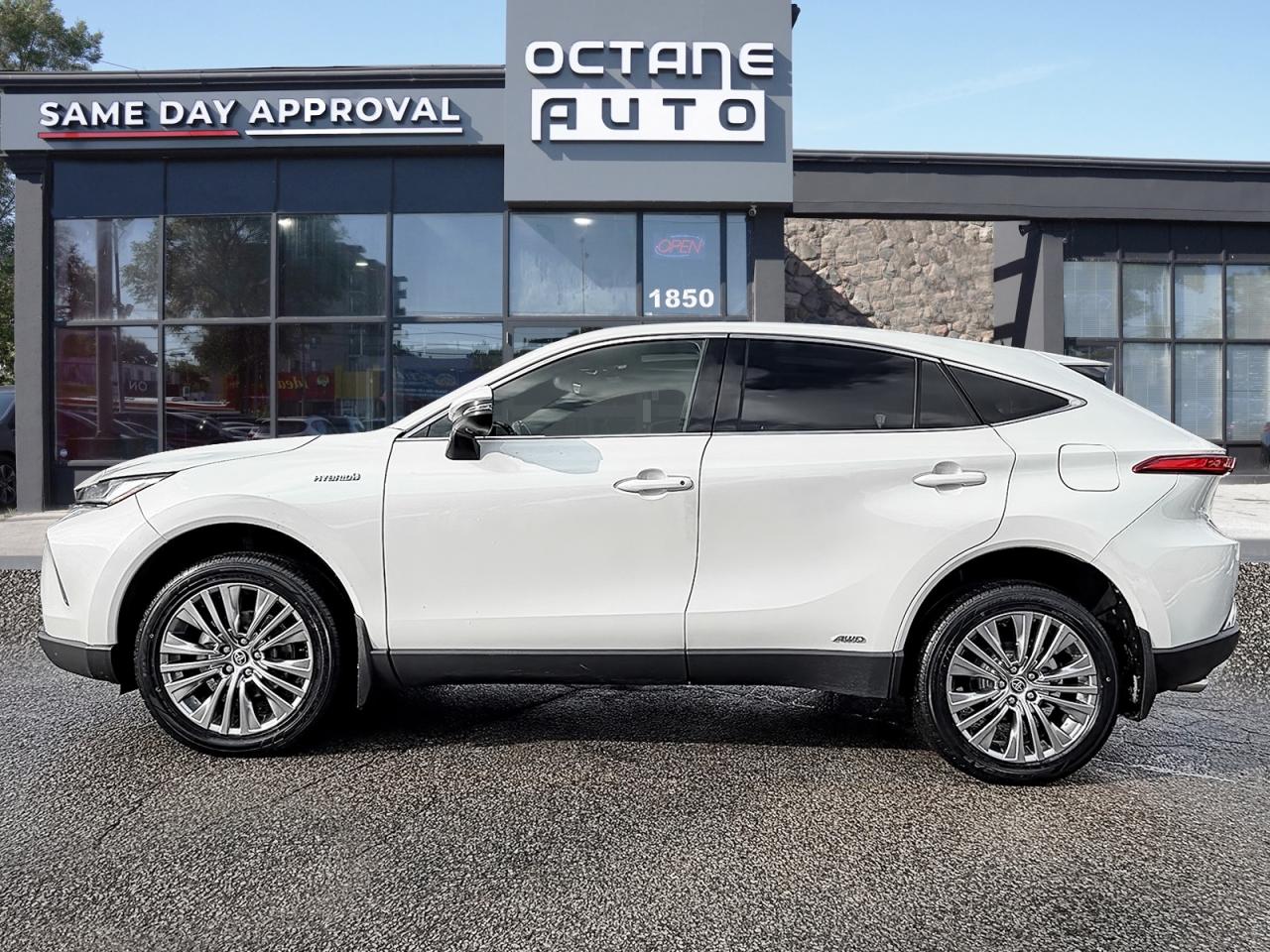 2021 Toyota Venza LIMITED AWD Photo2