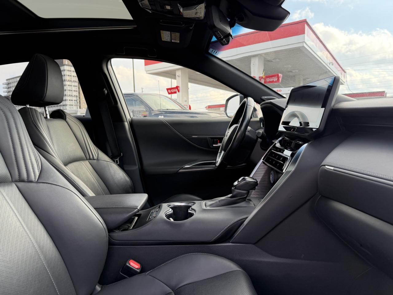 2021 Toyota Venza LIMITED AWD Photo