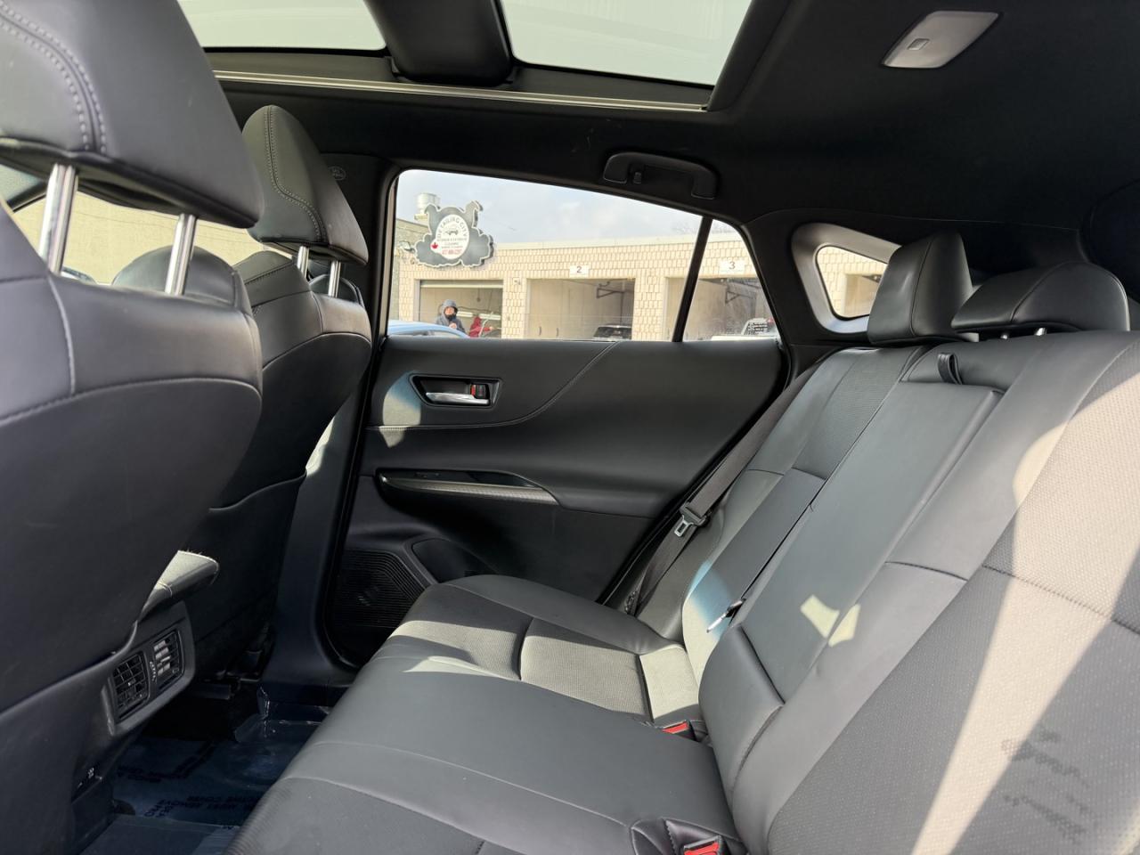 2021 Toyota Venza LIMITED AWD Photo