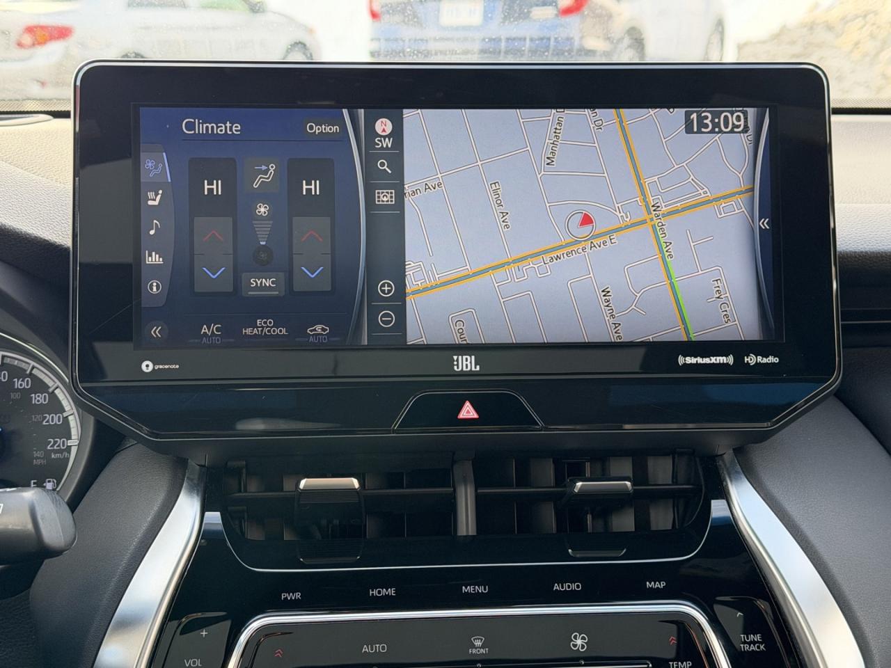 2021 Toyota Venza LIMITED AWD Photo