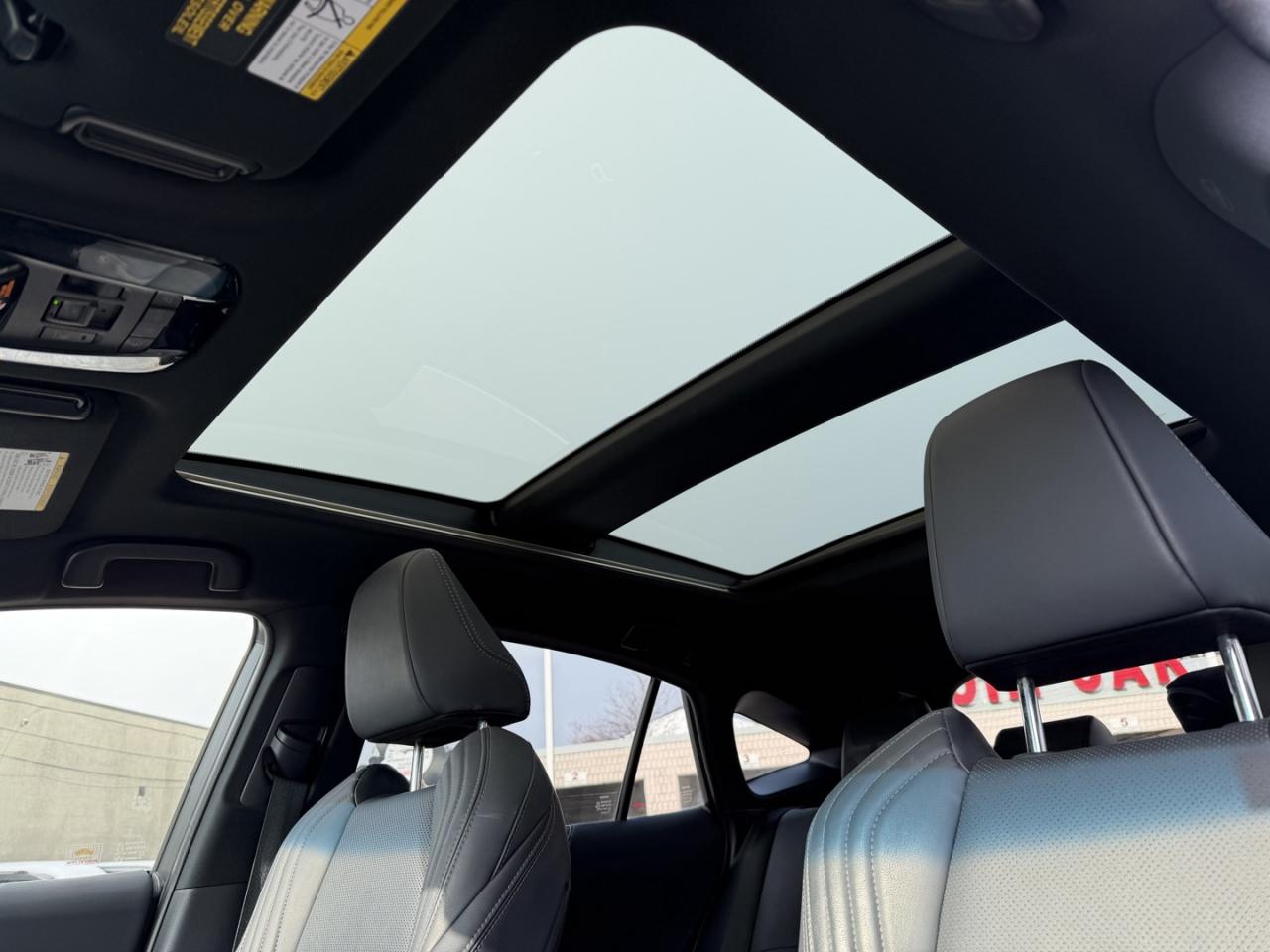 2021 Toyota Venza LIMITED AWD Photo