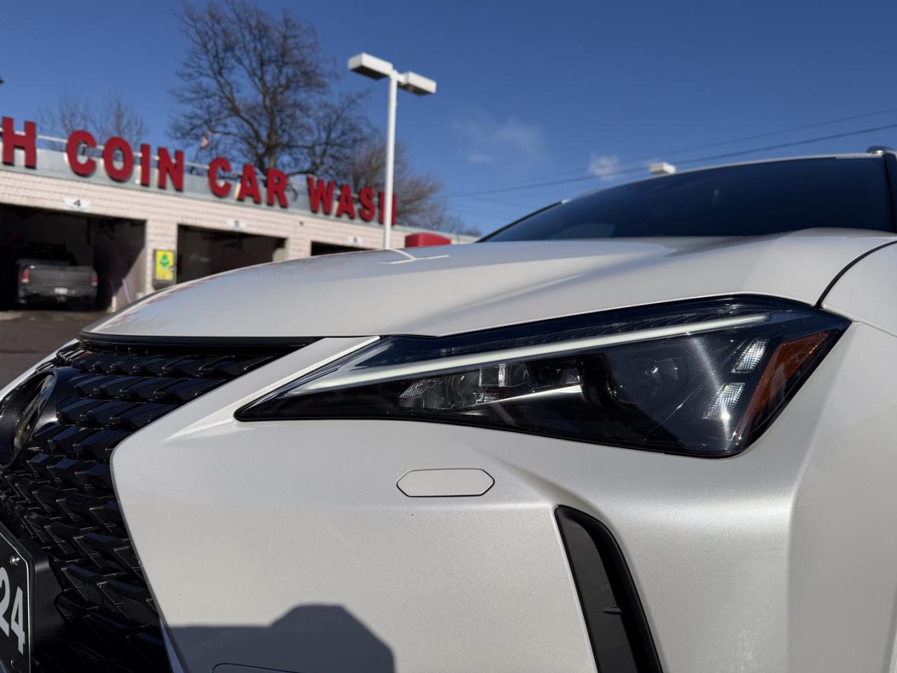 2024 Lexus UX 250H Premium AWD Photo
