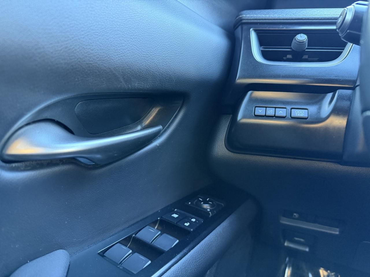 2024 Lexus UX 250H Premium AWD Photo