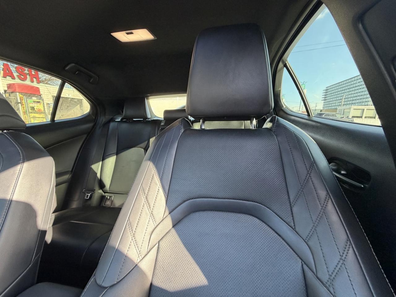 2024 Lexus UX 250H Premium AWD Photo