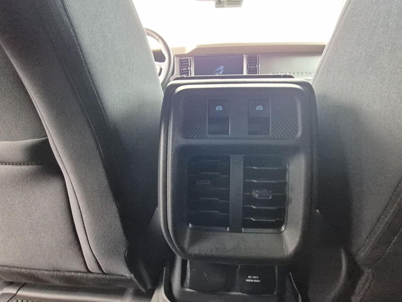 2026 Ford Bronco BIG BEND! HARD TOP! PREVIOUS DEMO! REMOTE START! Photo