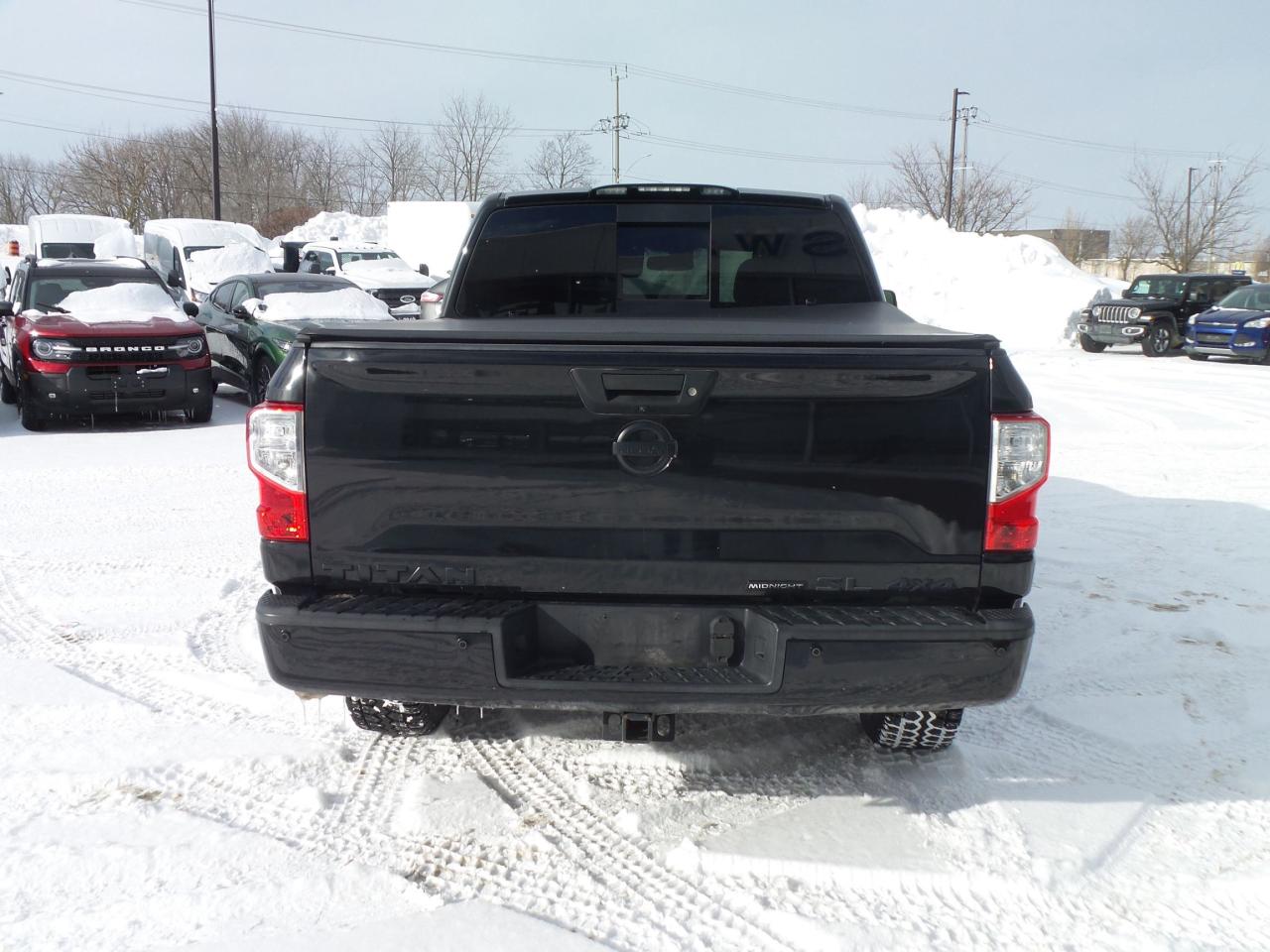 2018 Nissan Titan MIDNIGHT EDITION, SL TRIM, LEATHER, REMOTE START! Photo