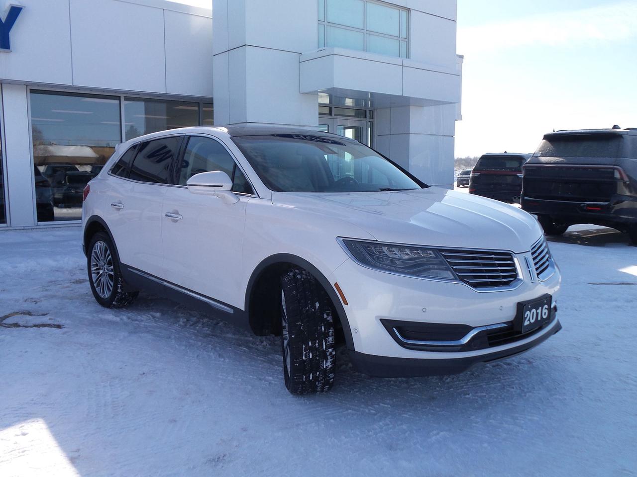 2016 Lincoln MKX RESERVE, LOCAL TRADE, TECH, 3.7L, AS TRADED! Photo2