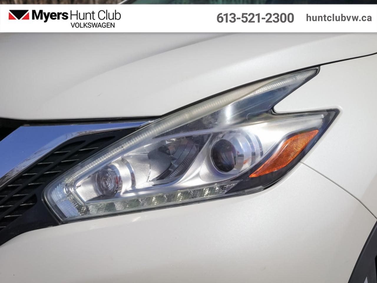 2016 Nissan Murano Platinum  - Leather Seats Photo