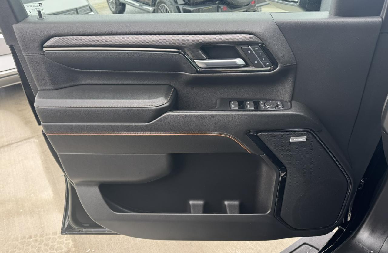 2024 GMC Sierra 2500 AT4 Photo