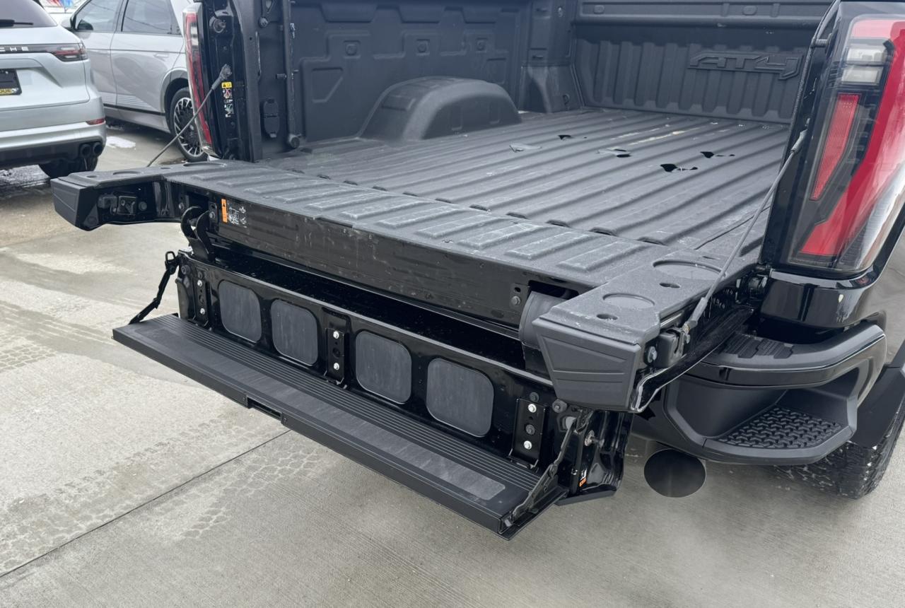 2024 GMC Sierra 2500 AT4 Photo