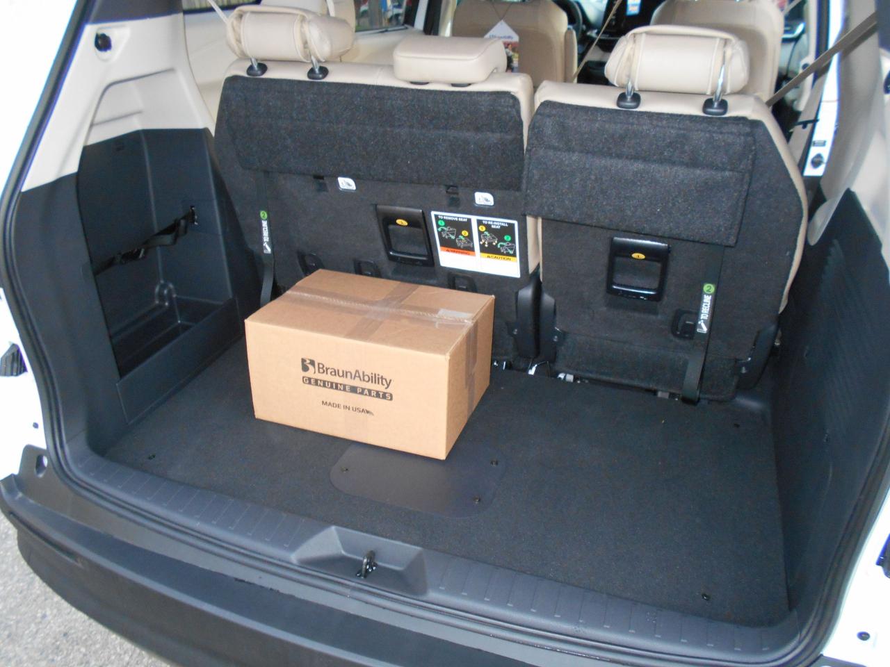 2024 Toyota Sienna XLE-Wheelchair Accessible Side Entry-Power Photo
