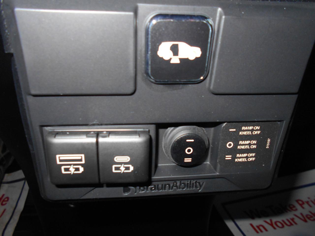 2024 Toyota Sienna XLE-Wheelchair Accessible Side Entry-Power Photo