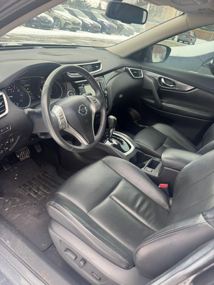 2015 Nissan Rogue SL Photo