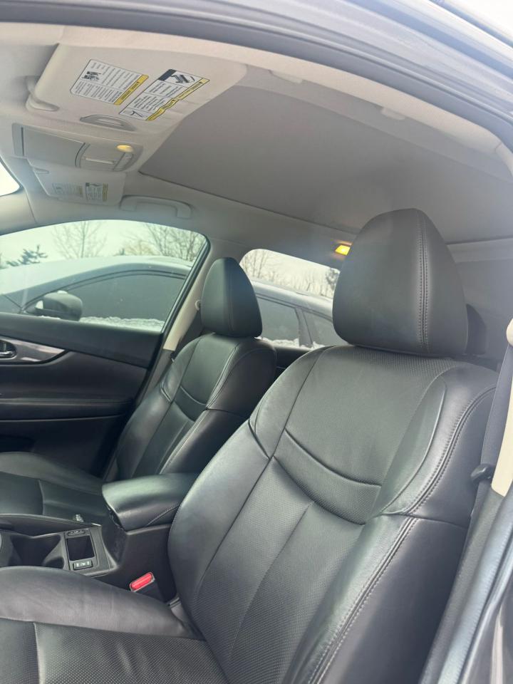 2015 Nissan Rogue SL Photo