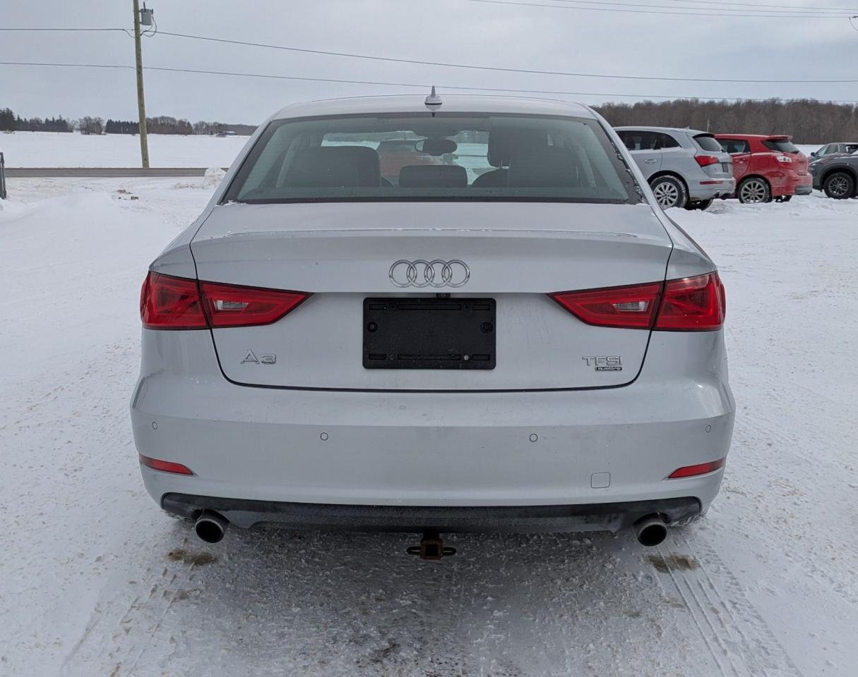 2015 Audi A3 4dr Sdn quattro 2.0T Technik Photo3
