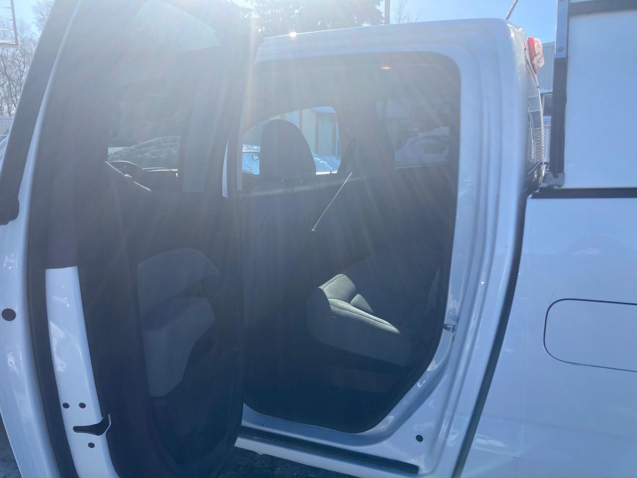 2022 Chevrolet Colorado 4WD 4DOOR 141" 3.6L NO ACCIDENT SAFETY CERTIFEID Photo