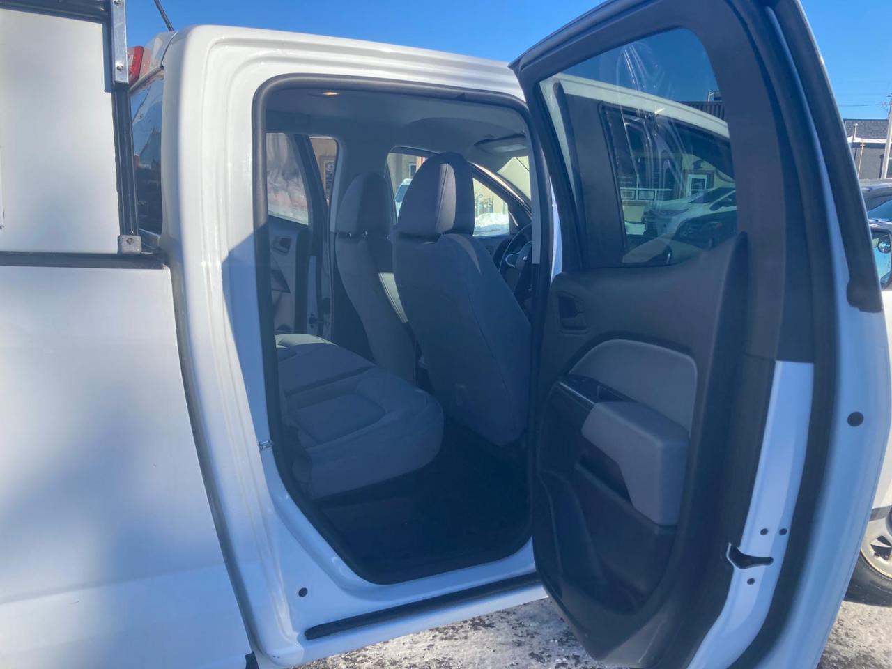 2022 Chevrolet Colorado 4WD 4DOOR 141" 3.6L NO ACCIDENT SAFETY CERTIFEID Photo