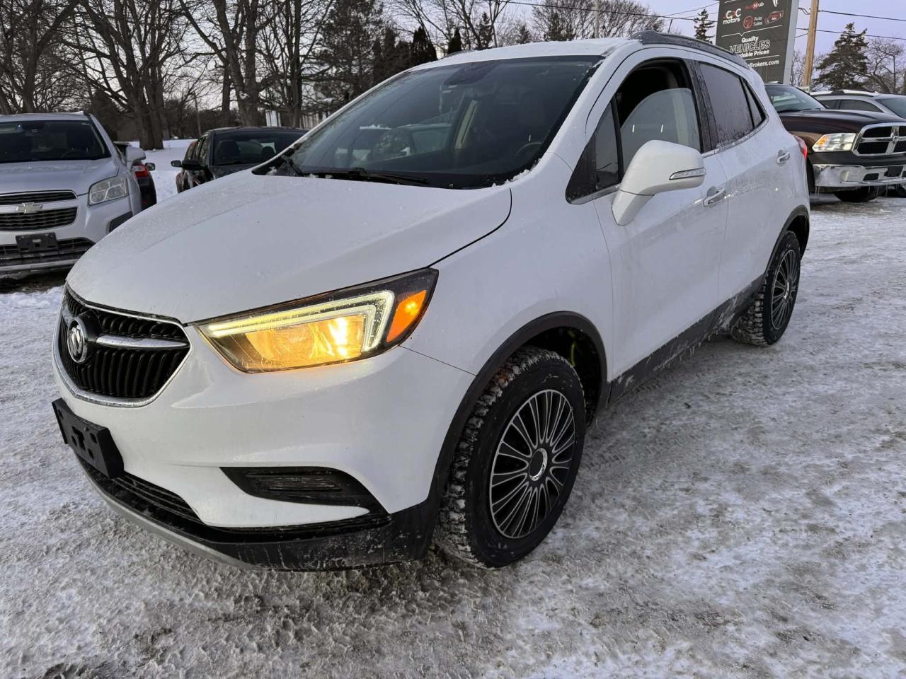 2019 Buick Encore Preferred Photo2
