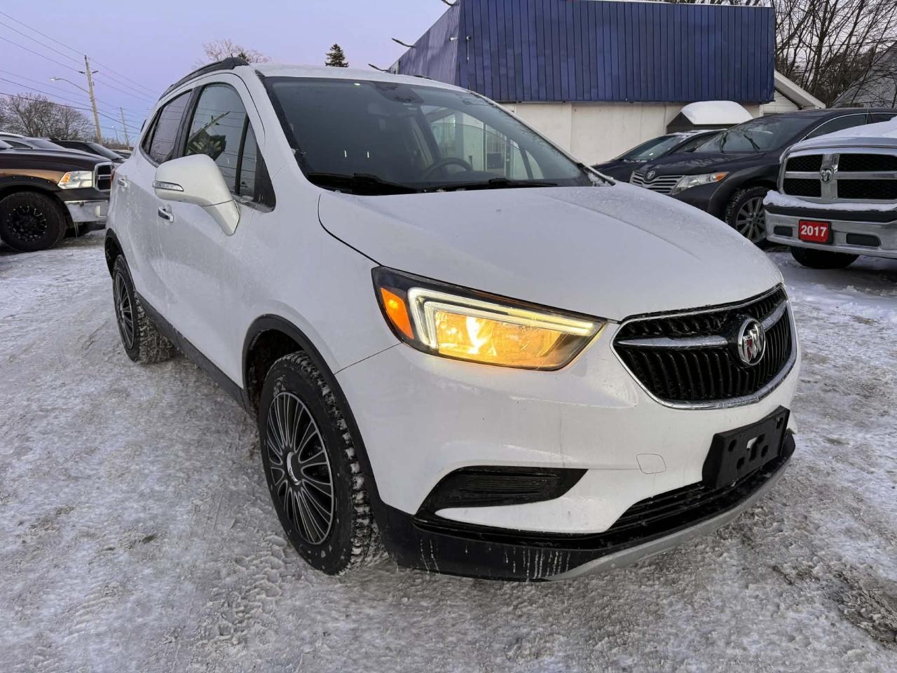 2019 Buick Encore Preferred Photo0