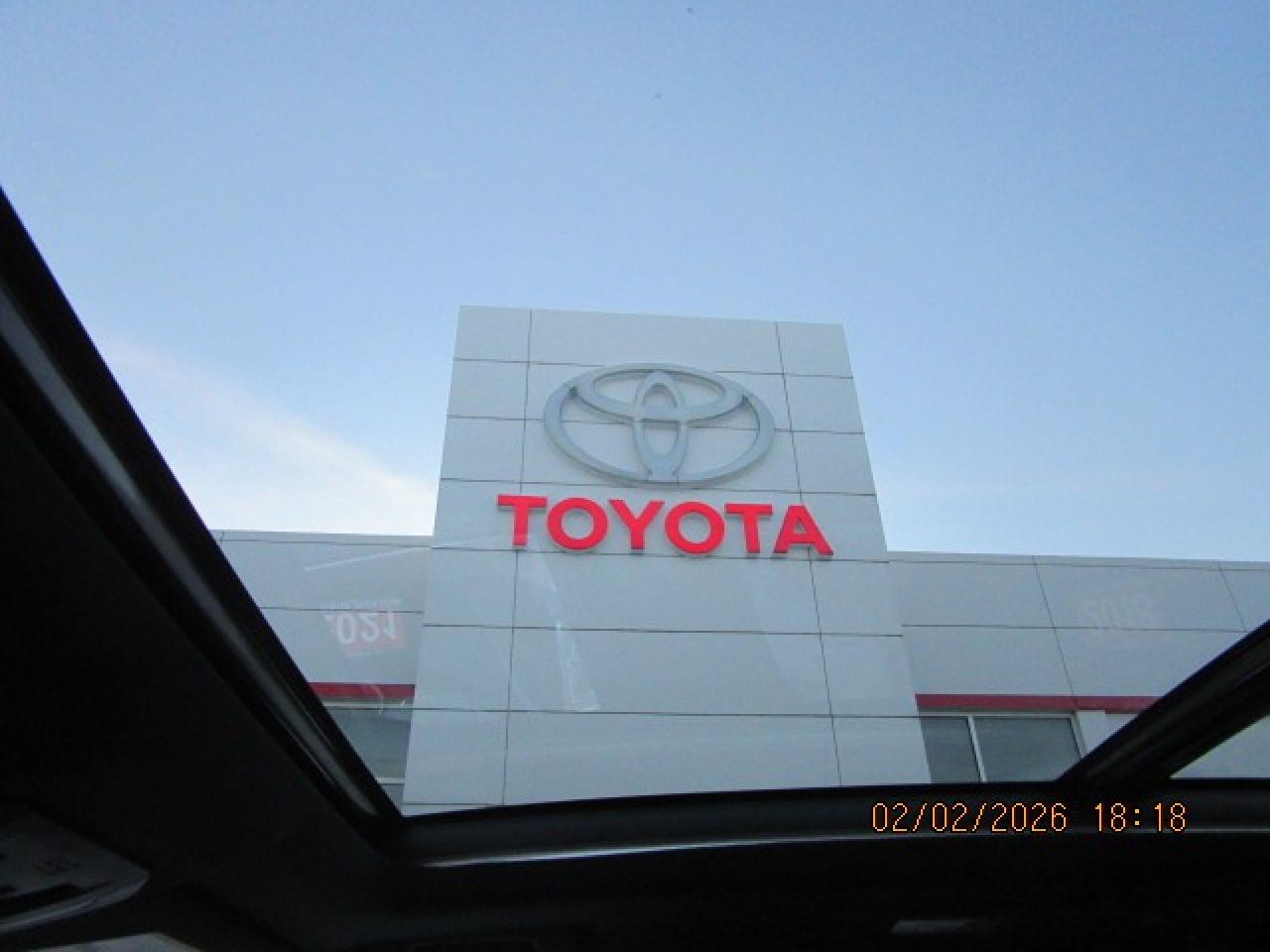 2021 Toyota Highlander Hybrid Limited Photo