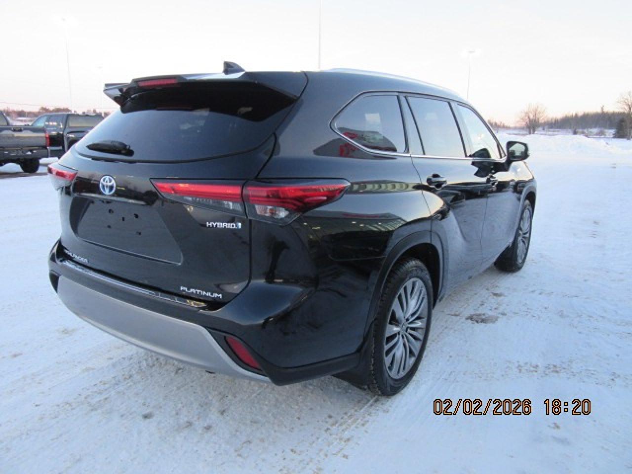 2021 Toyota Highlander Hybrid Limited Photo