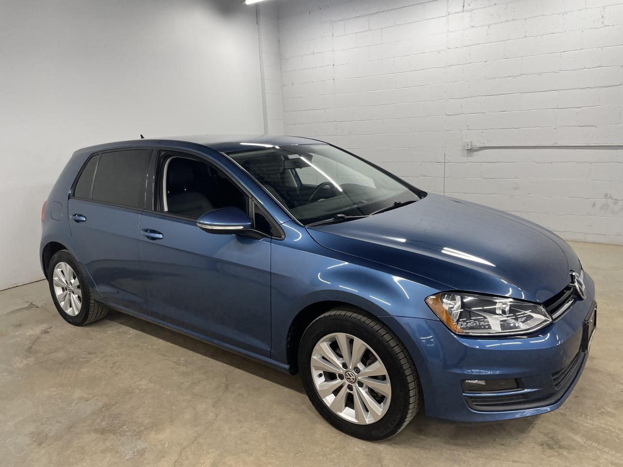 2017 Volkswagen Golf 1.8T Trendline 4-Door FWD