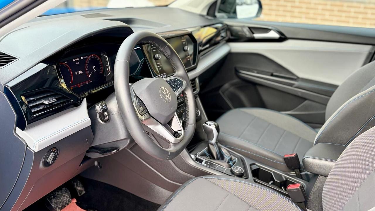2024 Volkswagen Taos Comfortline Black Edition - Photo #7