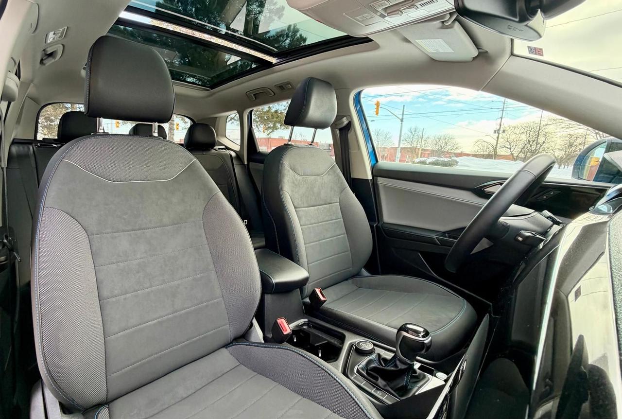 2024 Volkswagen Taos Comfortline Black Edition - Photo #9