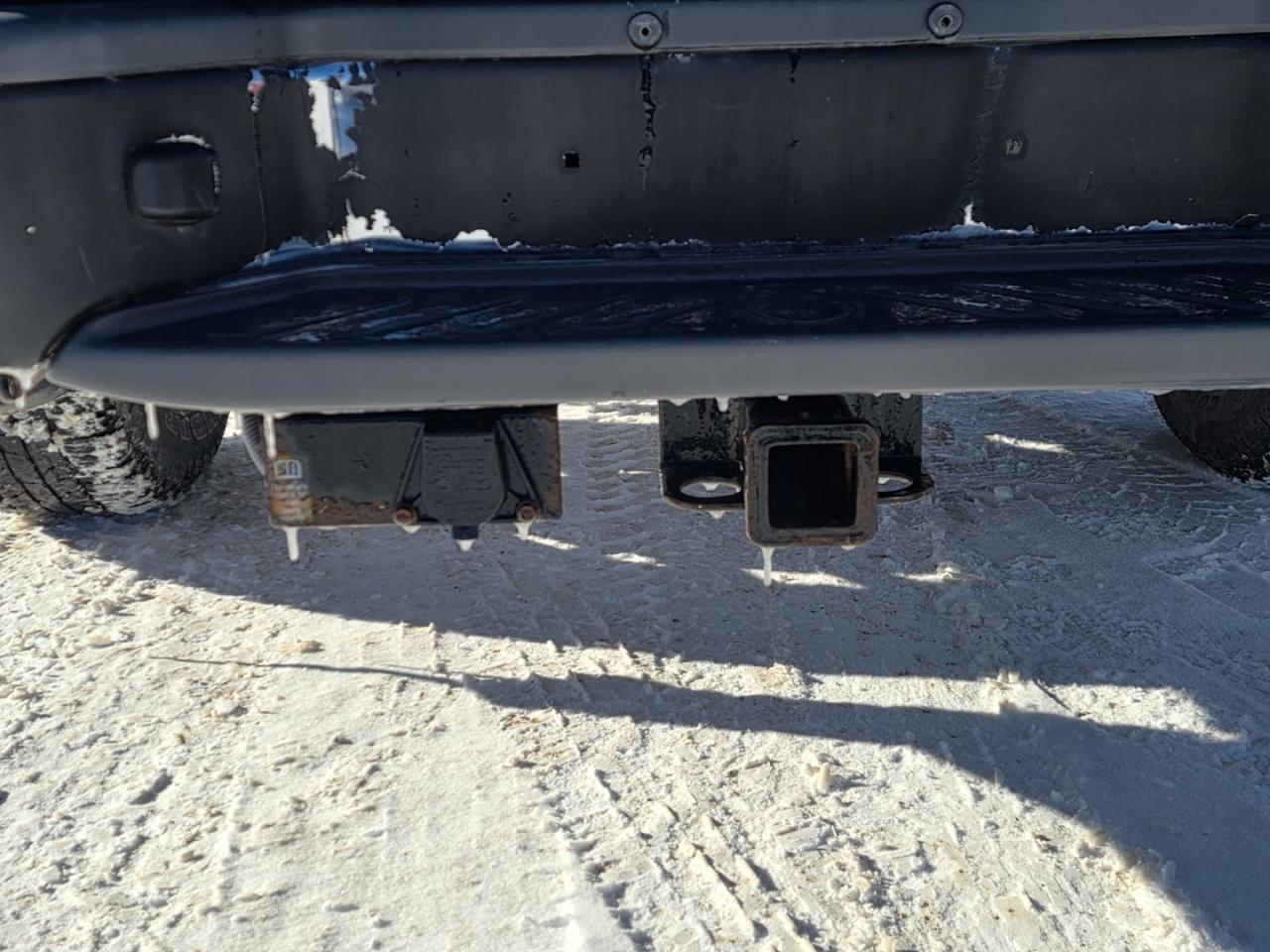 2015 Nissan Frontier SL Crew Cab LWB 5AT 4WD Photo