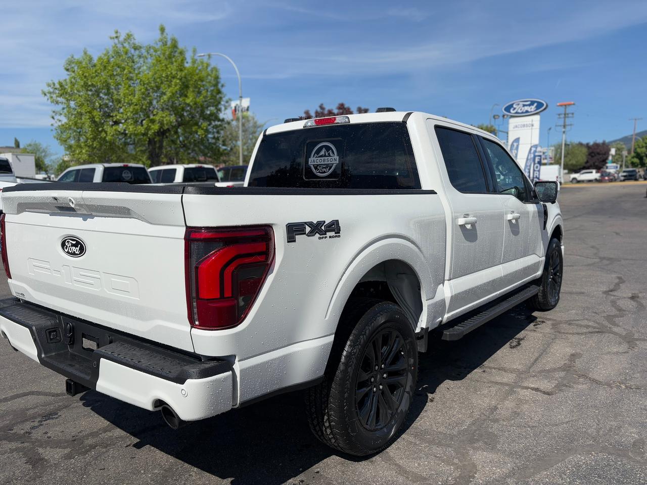 2026 Ford F-150 Lariat Photo4