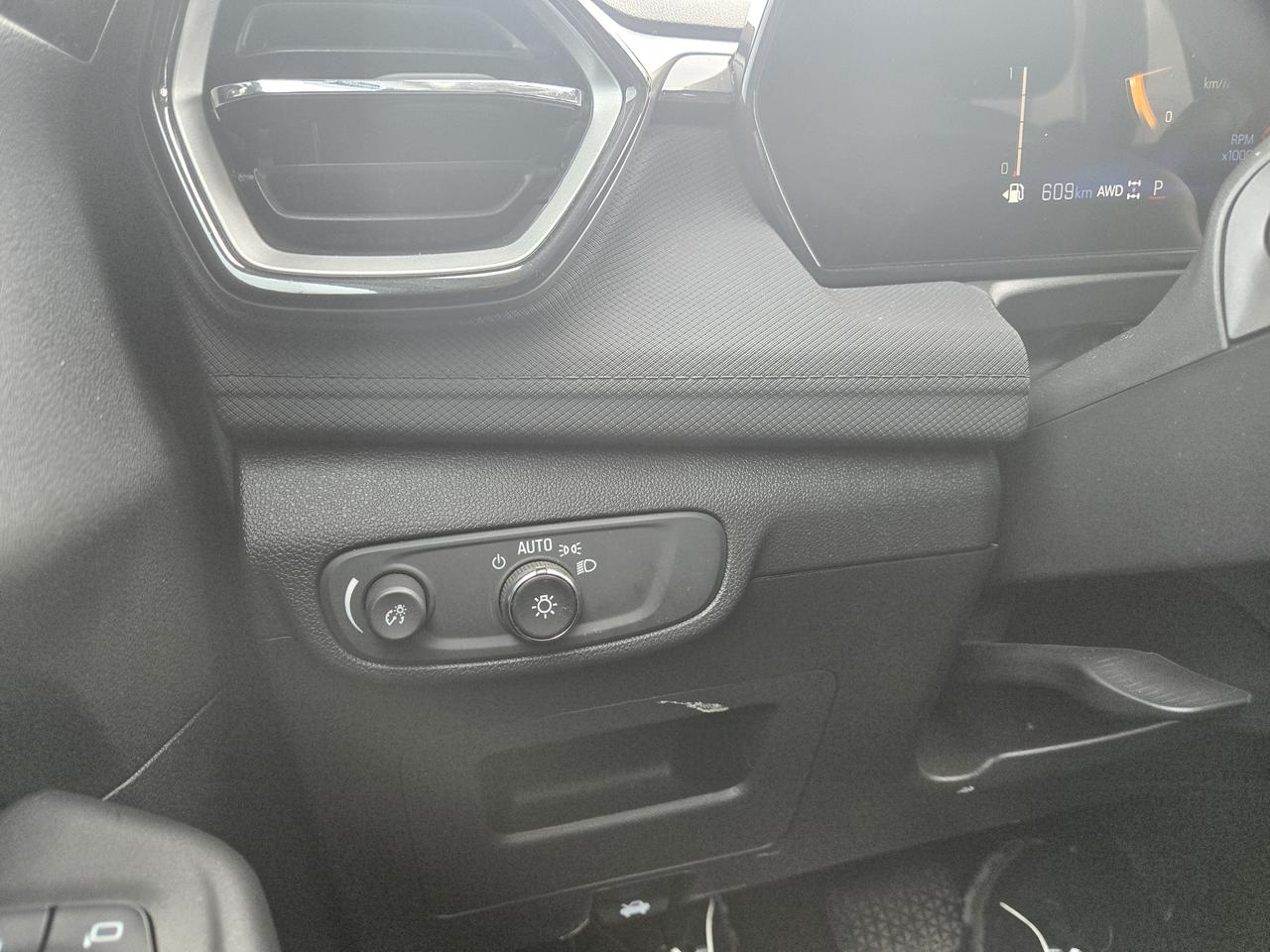 2025 Chevrolet TrailBlazer LT Photo