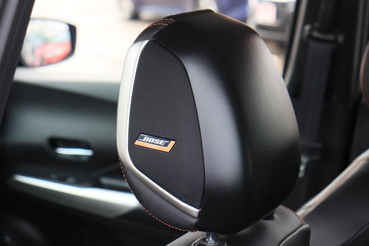 2019 Nissan Kicks SR | Leather | 360° Cam | CarPlay | Alloys | BSM++ Photo