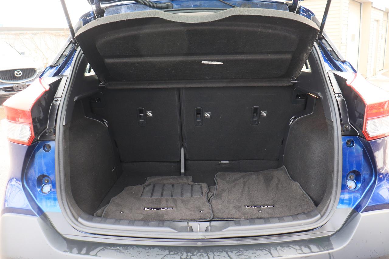 2019 Nissan Kicks SR | Leather | 360° Cam | CarPlay | Alloys | BSM++ Photo4