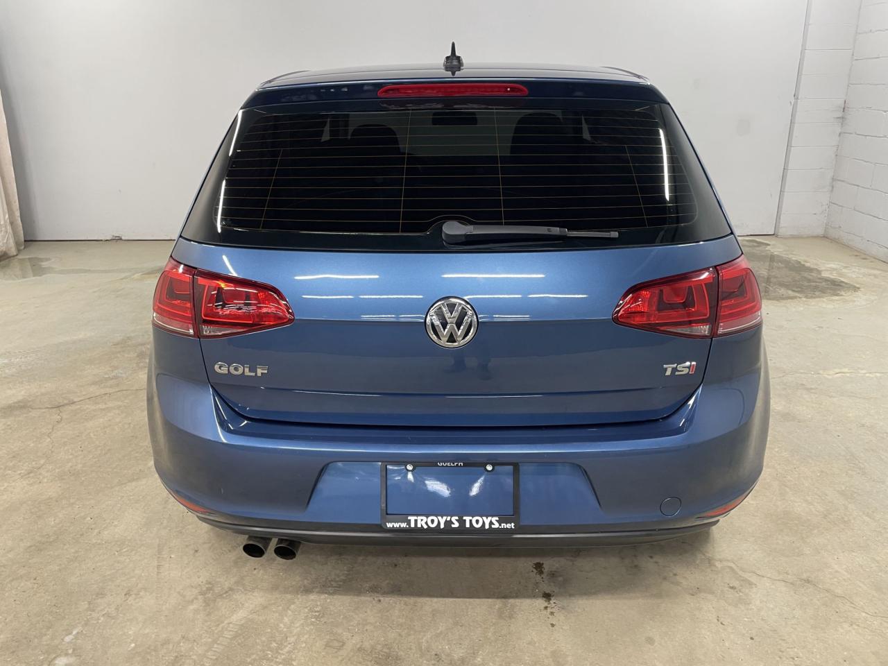 2017 Volkswagen Golf TRENDLINE