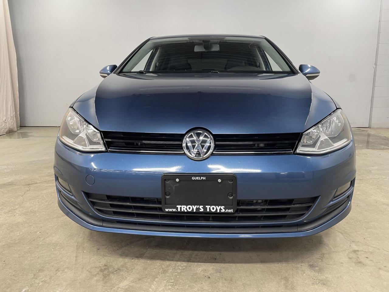 2017 Volkswagen Golf TRENDLINE