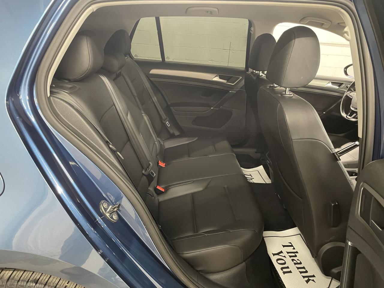 2017 Volkswagen Golf TRENDLINE