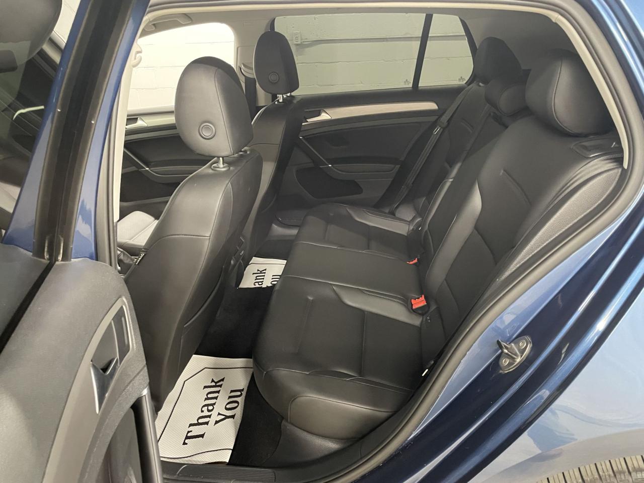 2017 Volkswagen Golf TRENDLINE