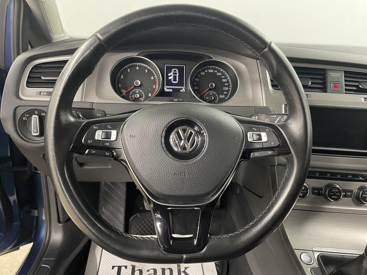 2017 Volkswagen Golf TRENDLINE