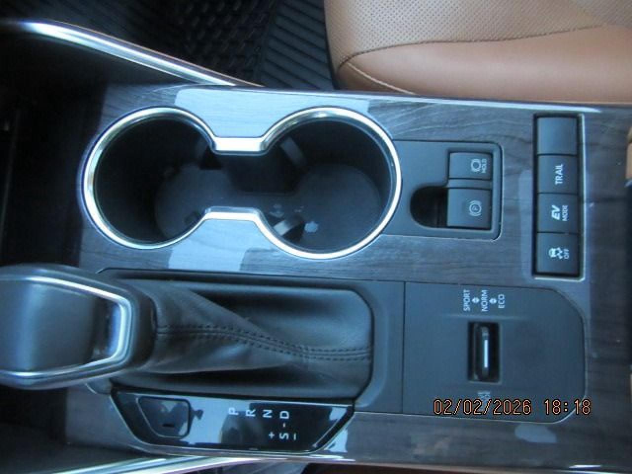 2021 Toyota Highlander Hybrid Limited Photo