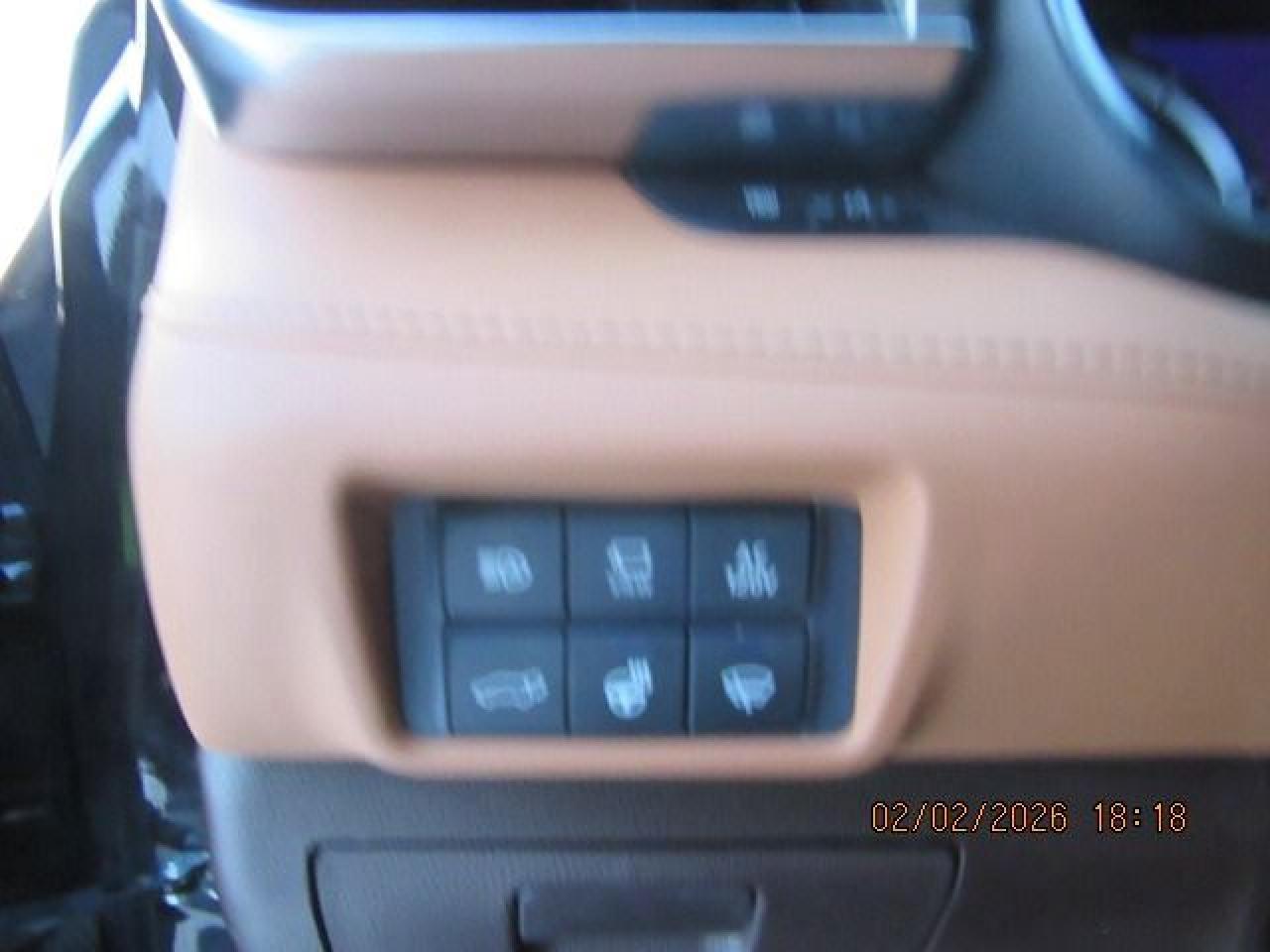 2021 Toyota Highlander Hybrid Limited Photo