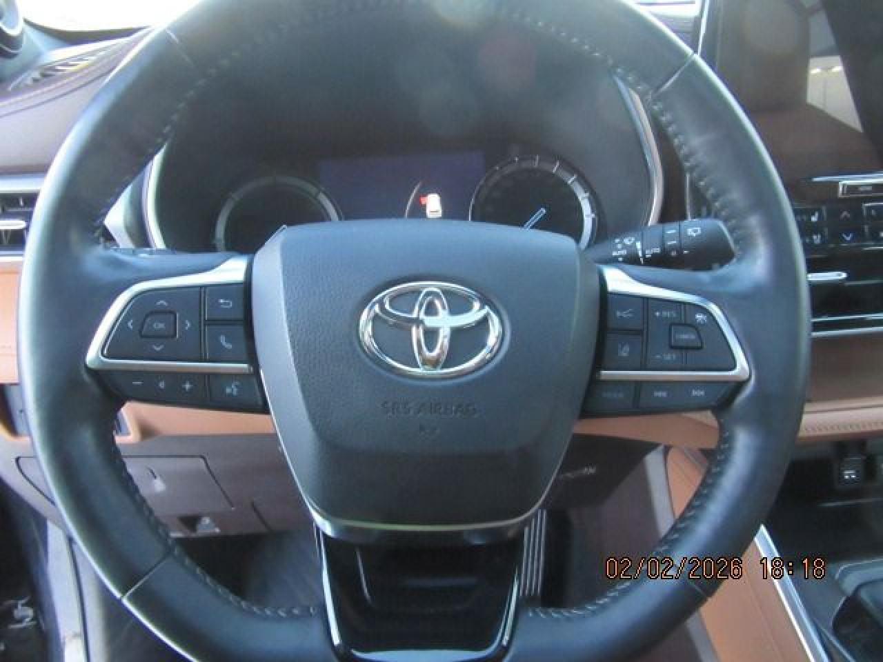 2021 Toyota Highlander Hybrid Limited Photo