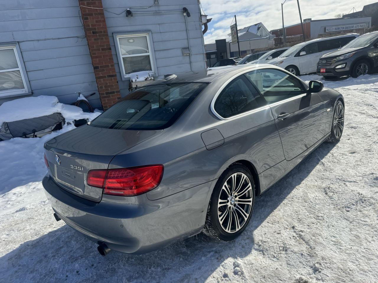 2011 BMW 3 Series 335i xDrive Photo